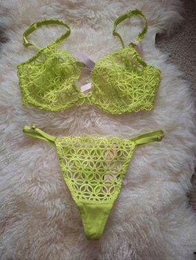 VS Lime Green Lace Bra & Thong Set